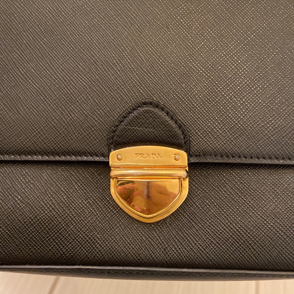 ‼️SOLD‼️Authentic Prada Crossbody Saffiano leather - Picture 4 of 16